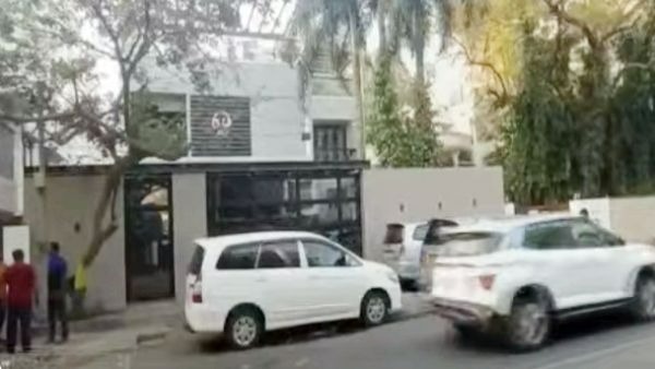  சென்னை அண்ணா நகரில்..