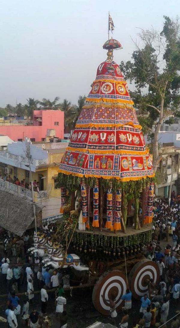 Srirangam Ranganathar Temple Bhupati Thirunal Thai car Festival held today 