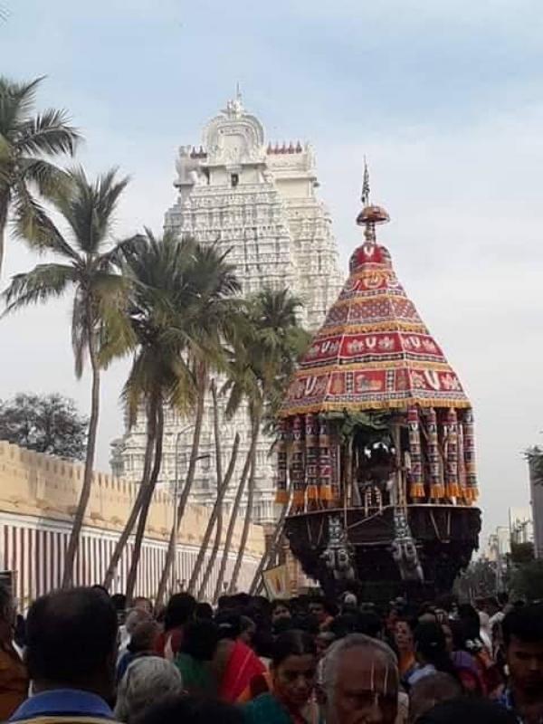 Srirangam Ranganathar Temple Bhupati Thirunal Thai car Festival held today 
