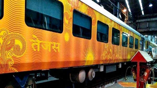 தாம்பரத்தில் நின்று சென்ற தேஜஸ்