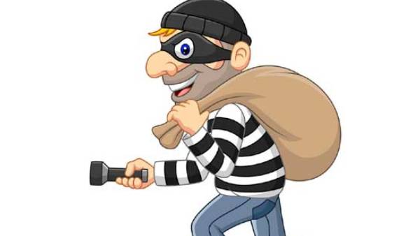 போலீஸ் குடியிருப்பில் திருட்டு