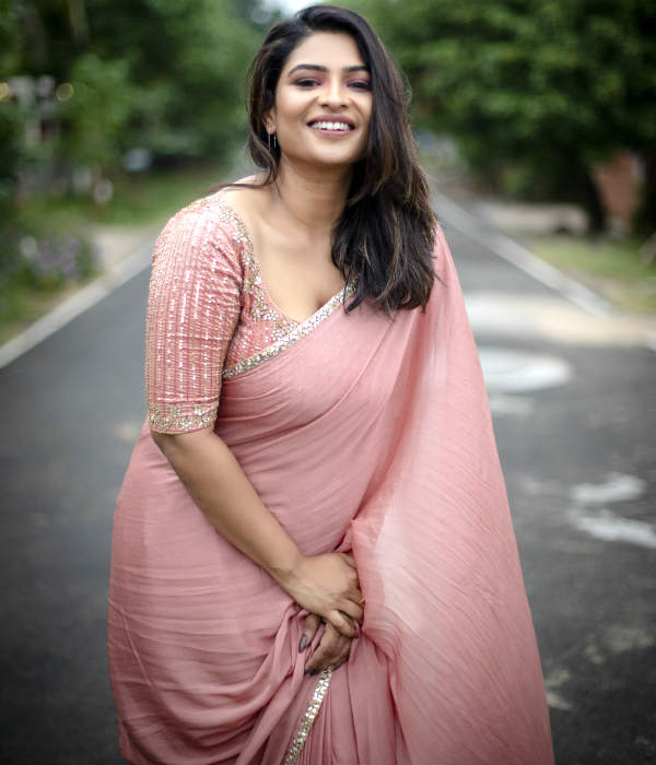 போலீஸ் கம்ப்ளைன்ட்