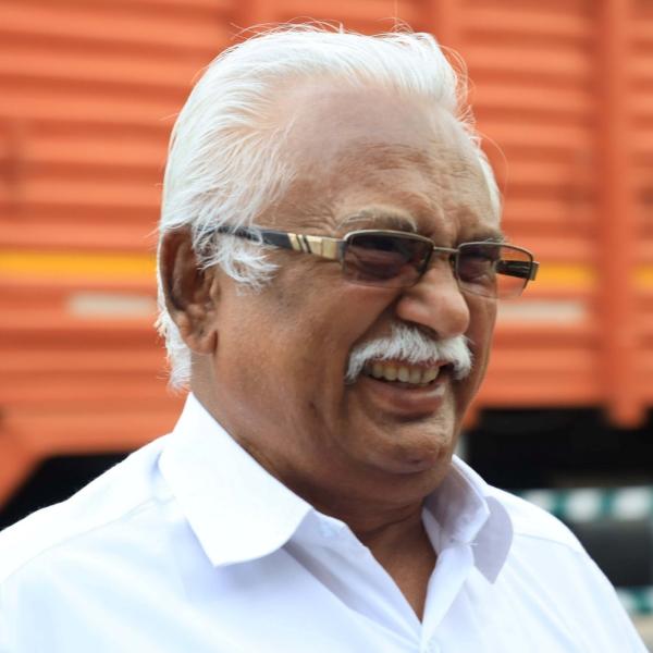 ராம்ஜெத் மலானியை ஈர்த்த ‘கழகம்’ 