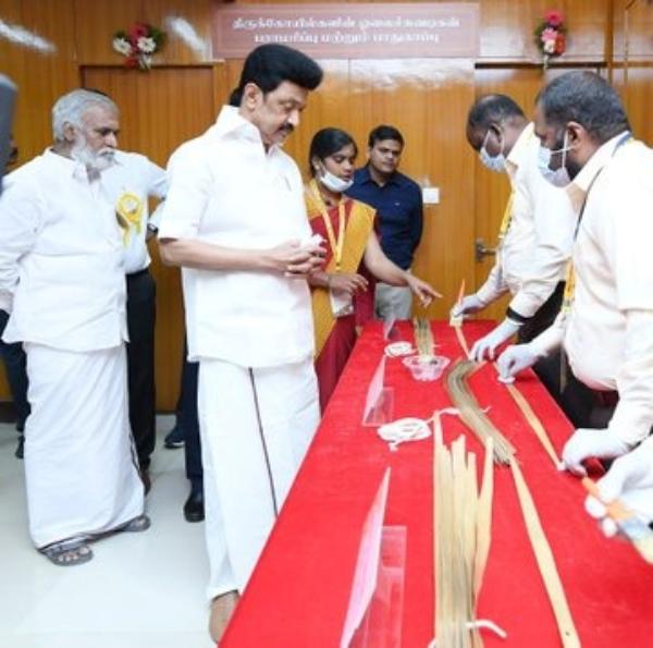 தமிழ் ஓலைச்சுவடியைத் தேடிச் சேகரித்த வெள்ளையர்கள்: 