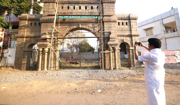  சேலம் மாடர்ன் தியேட்டர்ஸ் 
