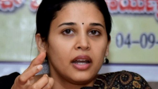 ரோகினி சிந்தூரி - டி ரூபா பிரச்சனை 