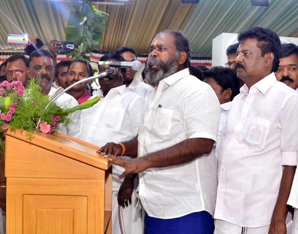  சில நிமிடங்களிலேயே