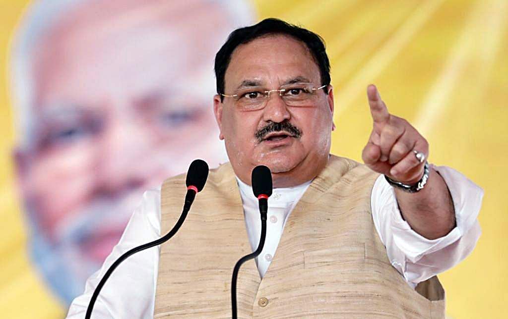 குளங்களில் தாமரை மலர்கிறது 