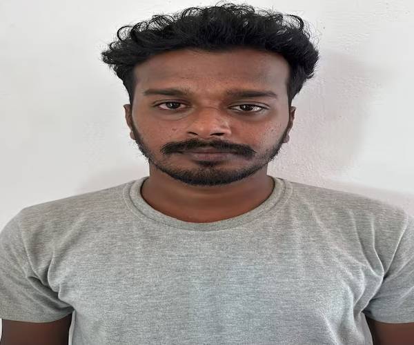 சிக்கிய இளைஞர்