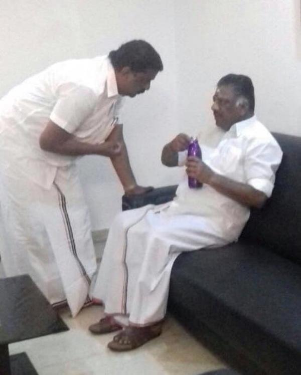 ஓபிஎஸ் அணி மா.செ 