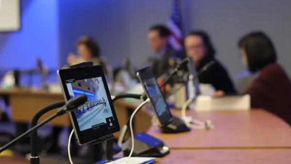  கொந்தளித்த பெற்றோர்