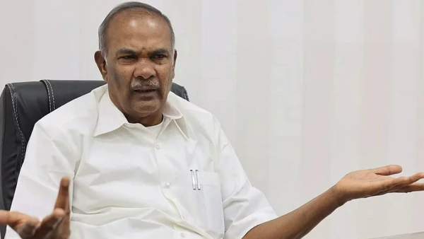 ராஜினாமா செய்து விட்டு பேச வேண்டும்