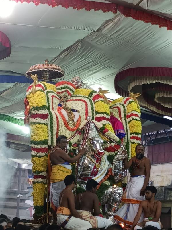 சிவபக்தரின் மகள் பூம்பாவை சிவபக்தரின் மகள் பூம்பாவை
