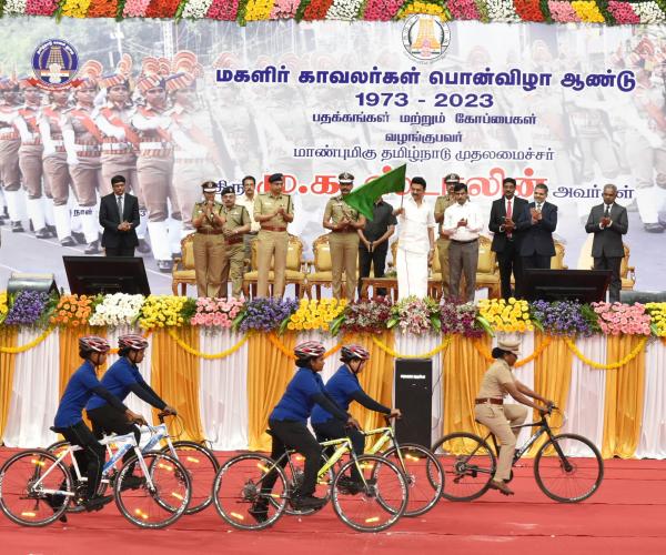 அதிரடியான திட்டம் ‘அவள்’: அதிரடியான திட்டம் ‘அவள்’: