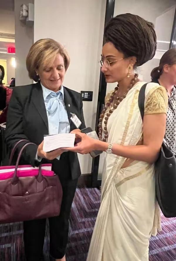 இந்தியாவை உயர்வாக கருதுகிறது 