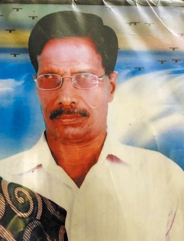 மத்திய அரசு ஊழியர் மத்திய அரசு ஊழியர்