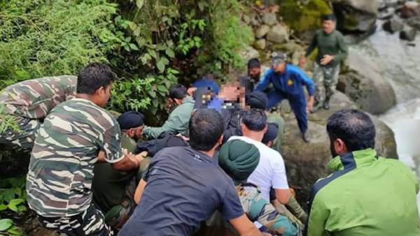 தேனி பெரியகுளத்தை சேர்ந்தவர்