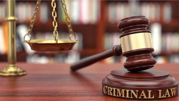 சங்கர் நீதிமன்றத்தில் சரண் சங்கர் நீதிமன்றத்தில் சரண்