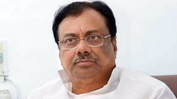 ஈவிகேஎஸ் இளங்கோவனுக்கு பிரச்சனை 