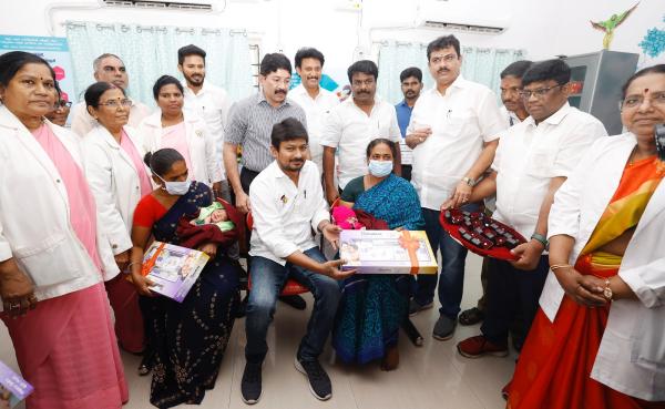  அமைச்சர் உதயநிதி உதவி 