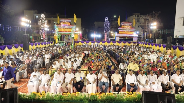  கூட்டத்தில் சலசலப்பு 