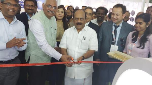 உலகம் எங்கும் வாணிபம் 