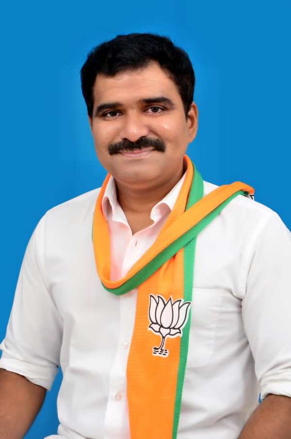 வேவு பார்க்கிறார்