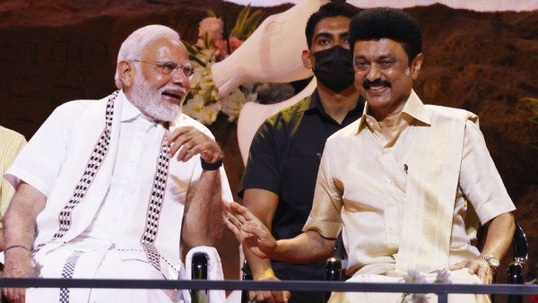 ஒரே மேடையில் 