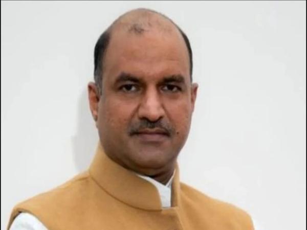 ஆர்.எஸ்.எஸ் உறுப்பினர் 