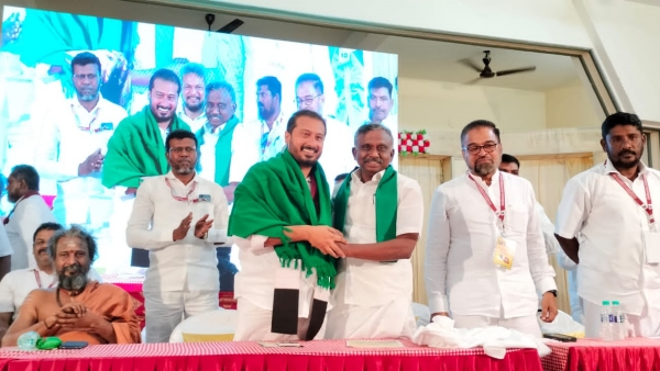 UAPA சட்டத்தை திரும்ப பெறுக. 