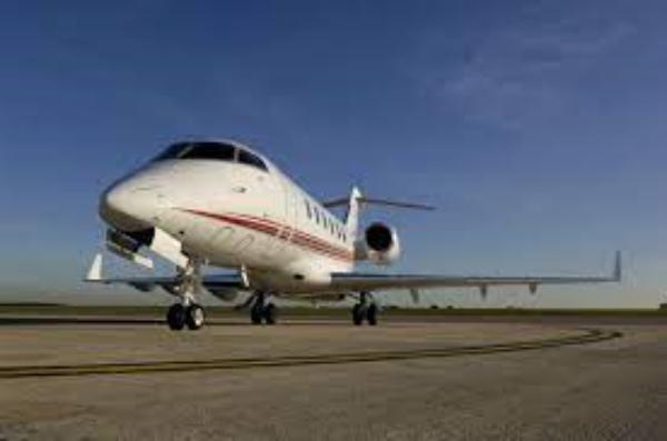 குலுங்கிய விமானம் 