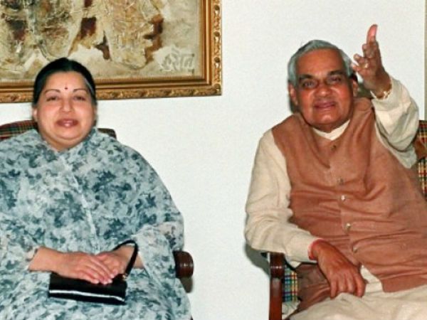 ஒன்றுக்கு 3ஆக திருப்பிக் கொடுப்போம் 