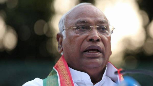 காங்கிரஸ் அவசர ஆலோசனை காங்கிரஸ் அவசர ஆலோசனை