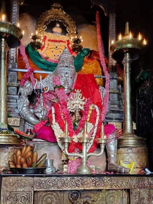 பெரிய சக்கர தீவட்டி ஊர்வலம் பெரிய சக்கர தீவட்டி ஊர்வலம்