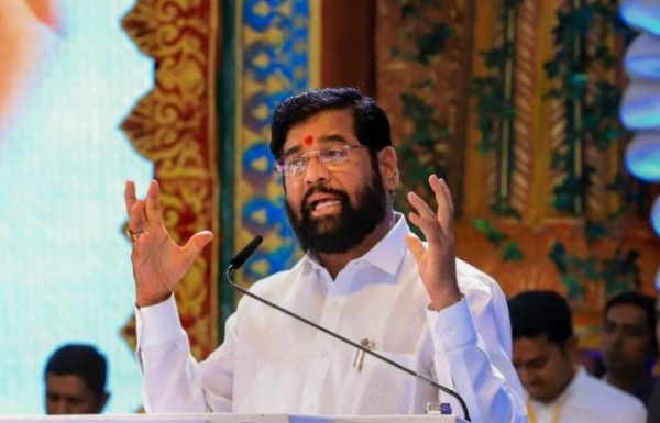 தெருவில் நடக்க முடியாது