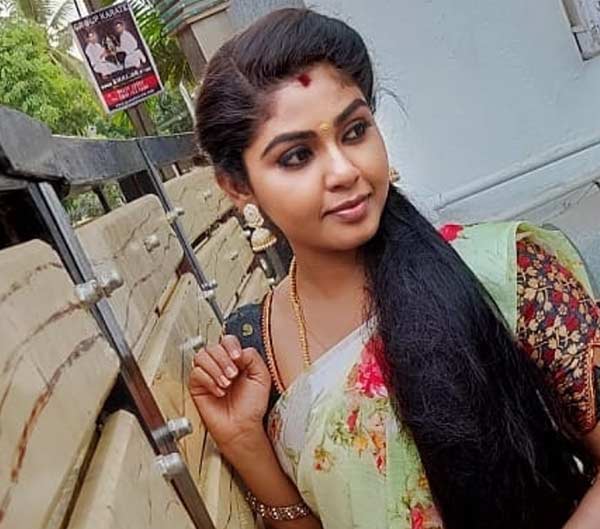 மீனா அப்பாவிற்கு மகிழ்ச்சி தான்