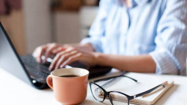 தேவ தூதுவர்கள் எனும் மீம்ஸ் கிரியேட்டர்கள் தேவ தூதுவர்கள் எனும் மீம்ஸ் கிரியேட்டர்கள்