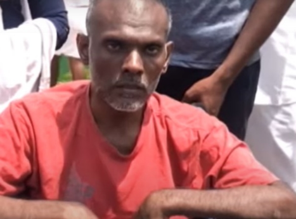 என்ன கோரிக்கை 