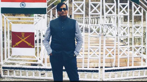  புல்லெட் புரூப் காரில்.. 