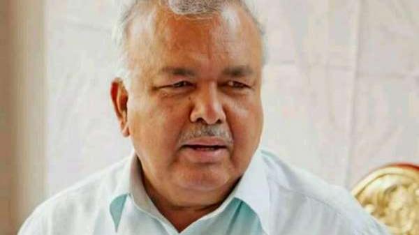  தந்தை -மகளுக்கு வாய்ப்பு 