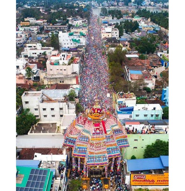 பிரம்மாண்ட கோவில் 