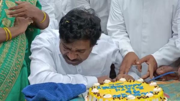  கான்பூர் தொகுதி எம்எல்ஏ 