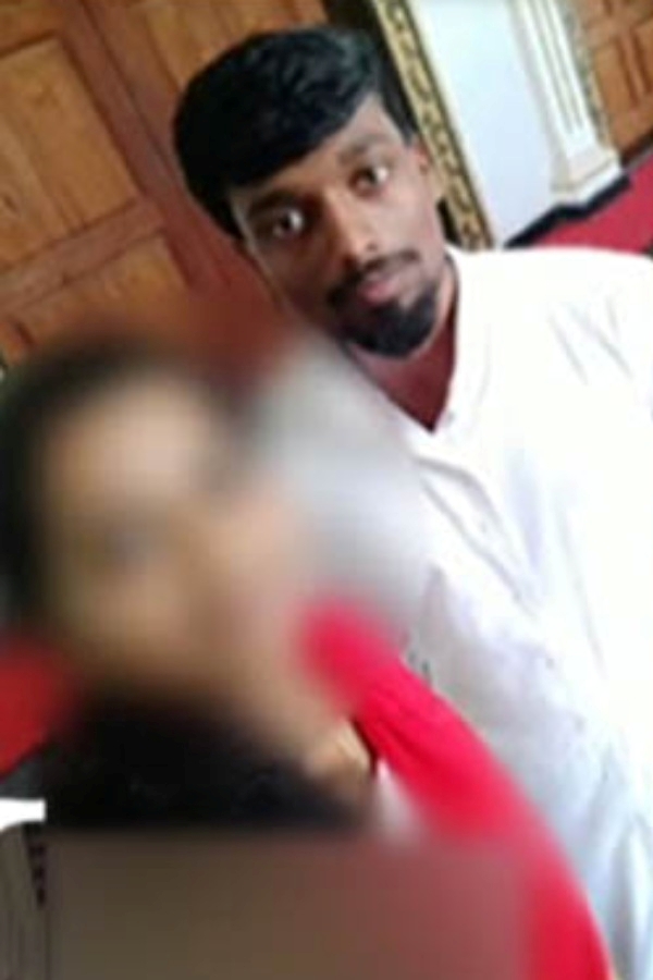 பண்ணை வீட்டில் கைது செய்த போலீஸ் 