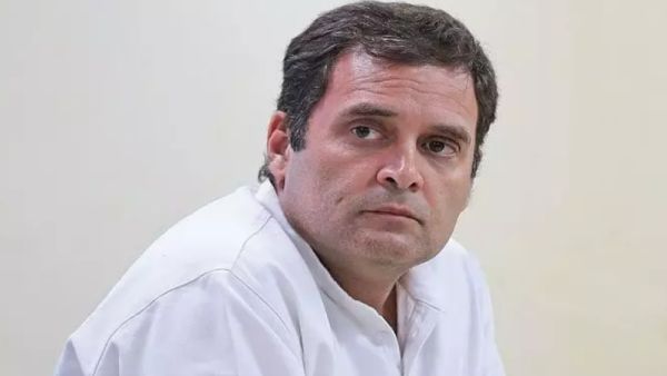  எதிர்கட்சிகளை இணைத்துள்ளது