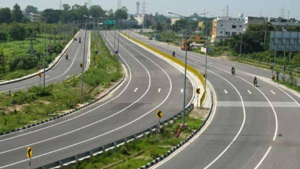 8 வழிச்சாலை 