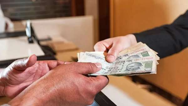  மாதசம்பளம் என்ன?