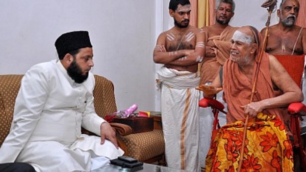 இஸ்லாமியரிடம் பேசிய சங்கராச்சாரியார் 