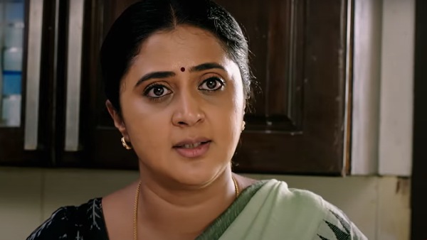 வில்லியாக மாறும் ஜான்சிராணி