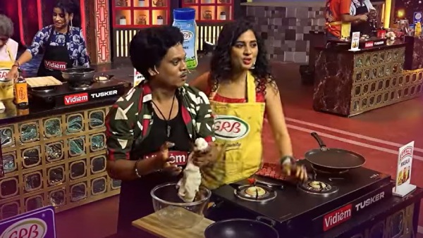 கோமாளிகள் கோமாளிகள்