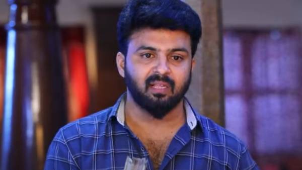 பணத்தை வாங்கிய ஜீவா